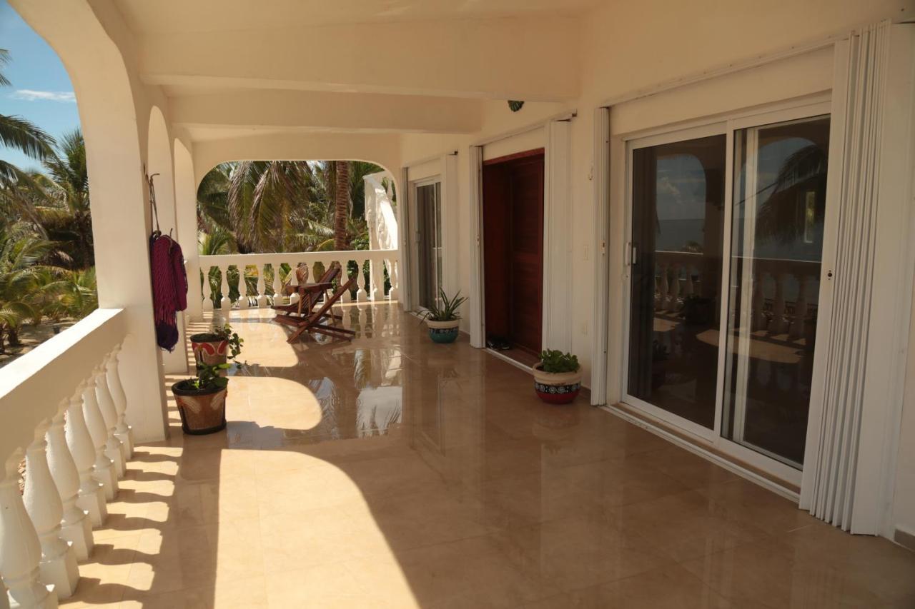 Caribbean Casa Blanca Apartment Кскалак Екстериор снимка