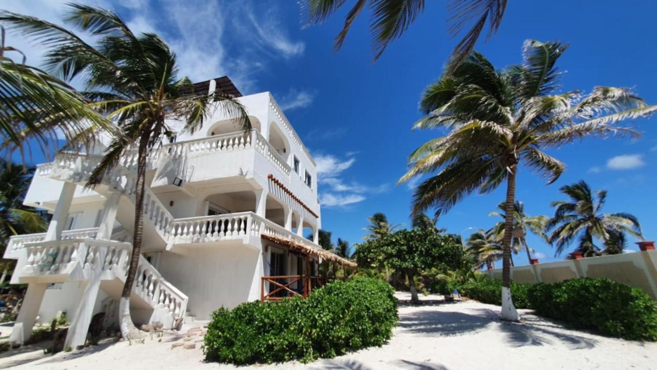 Caribbean Casa Blanca Apartment Кскалак Екстериор снимка