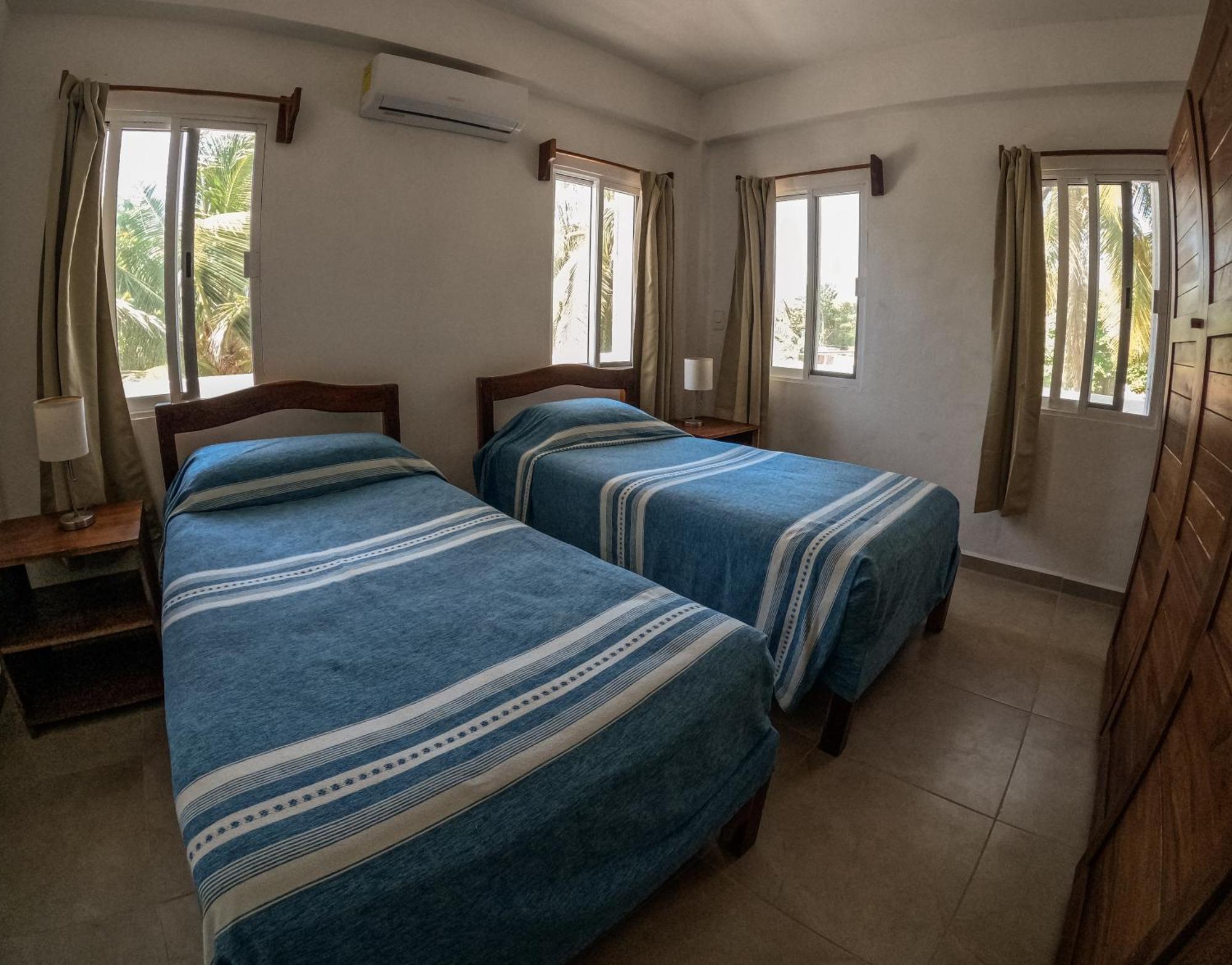 Caribbean Casa Blanca Apartment Кскалак Стая снимка